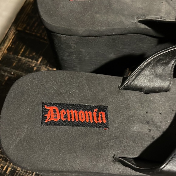 Dolls kill platforms - Picture 3 of 4